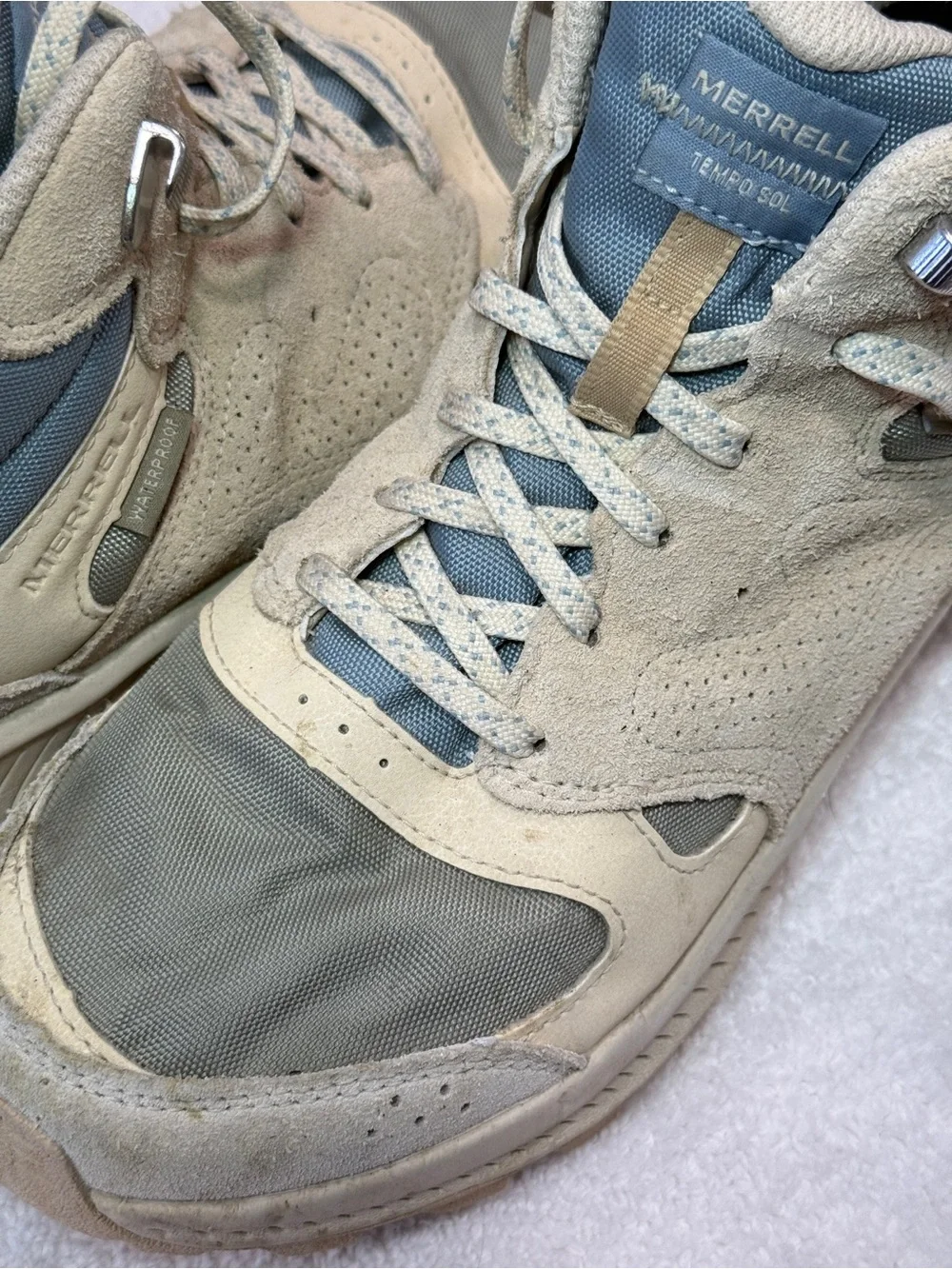 Merrell womens 8 trail running ventilated shoe